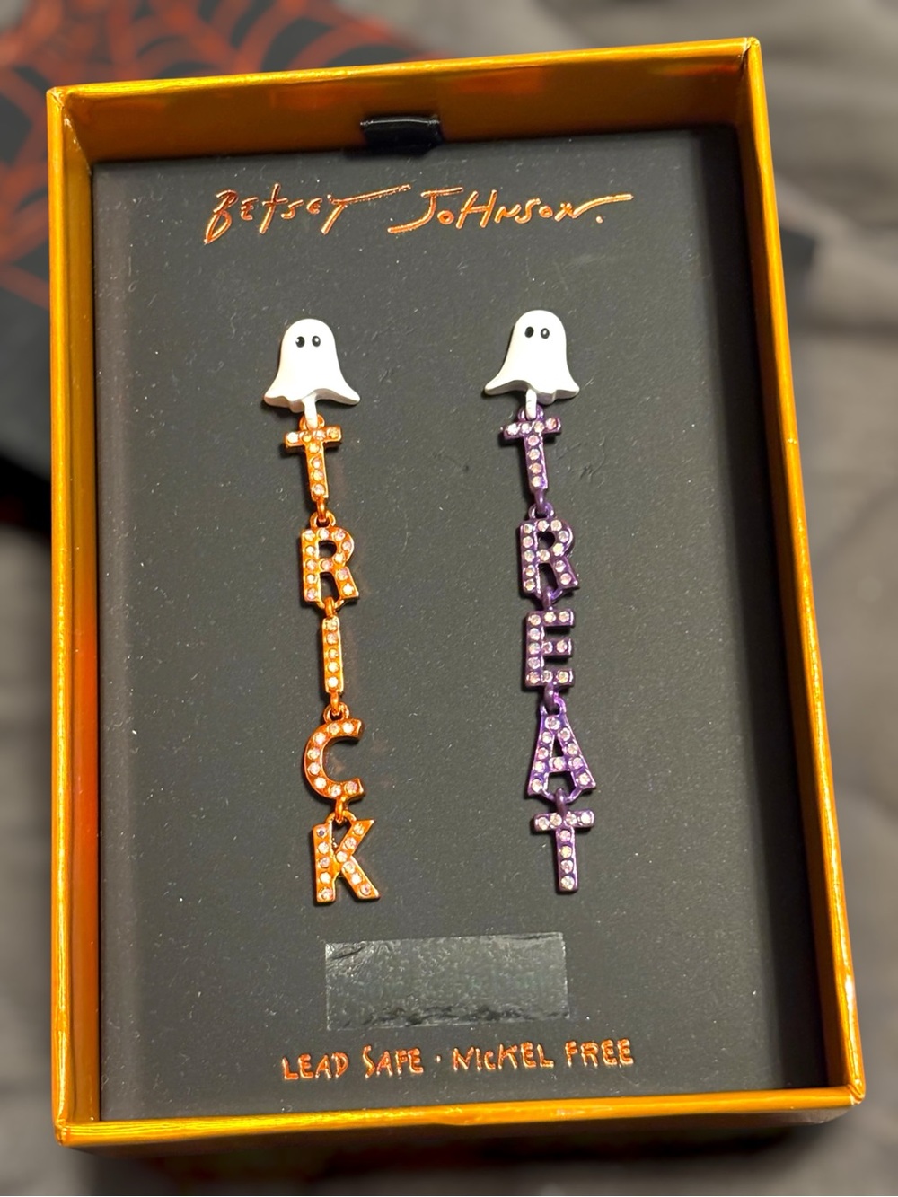 NWT•Betsey Johnson Orange 'TRICK' & Purple 'TREAT' Ghost Dangle Earrings